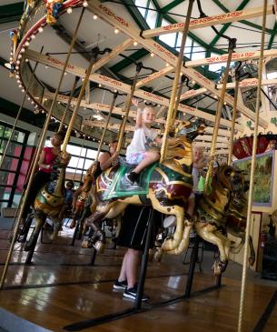 Grand Carousel
