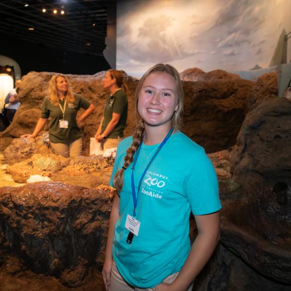 Zoo Aide at touchpool